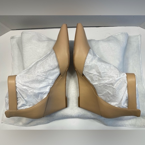 Sz 9 BCBGeneration BG-Tempest Nude Vintage Devon Leather High Heel Wedge Pumps - Picture 4 of 14